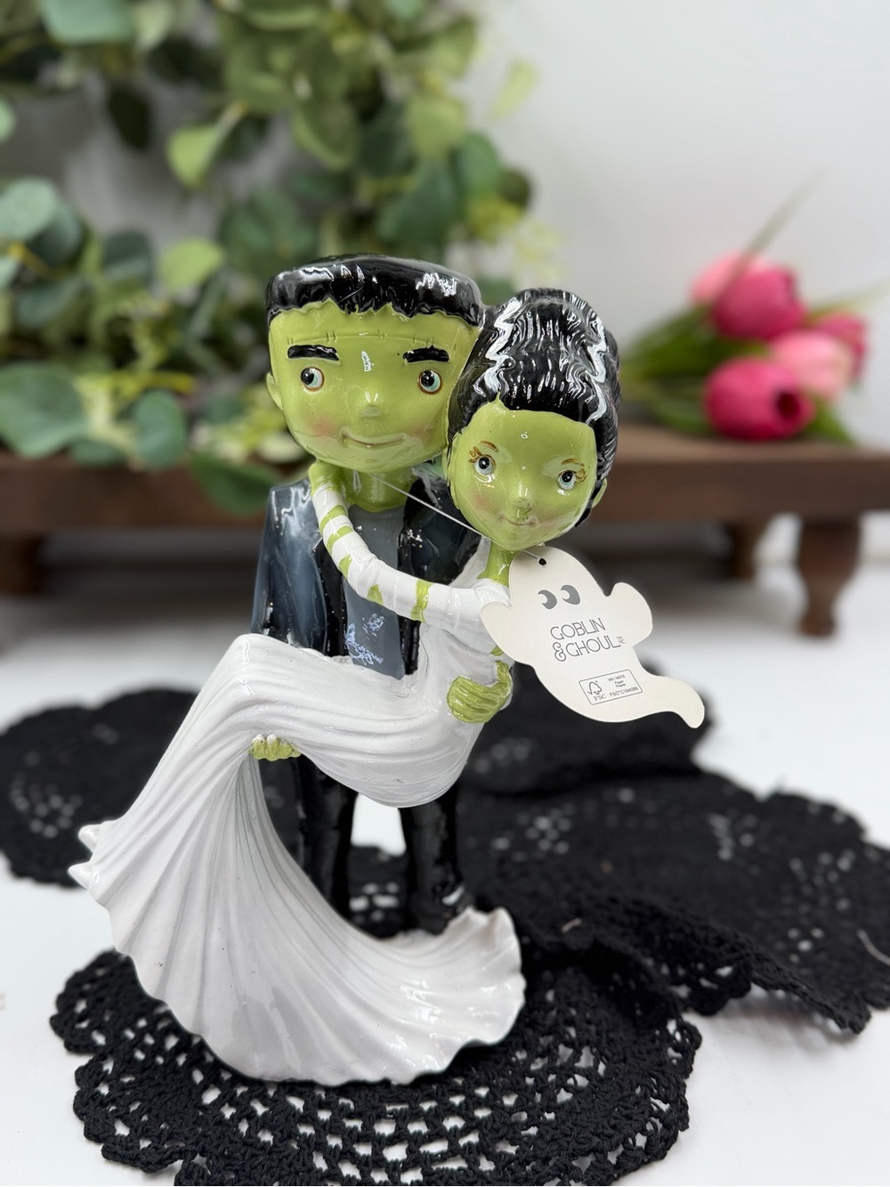 goblin & ghoul frankenstein carries bride halloween figurine nwt